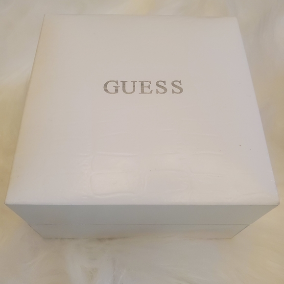 NIB *RARE* GUESS Chill Watch Swarovski stainless - Picture 4 of 4